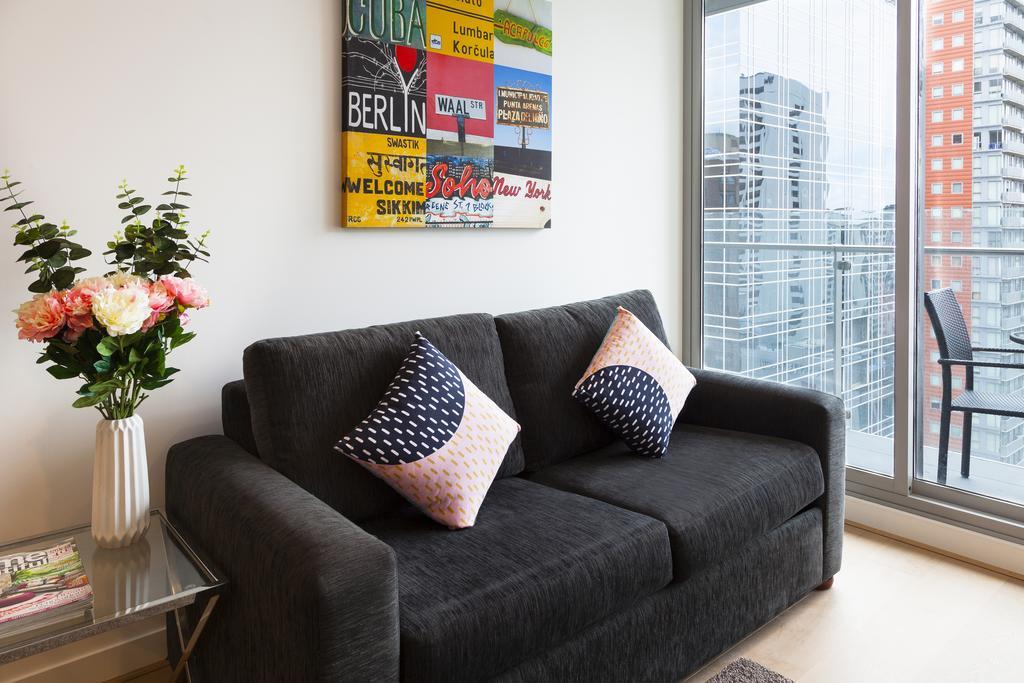 Akom Melbourne Aparthotel Ngoại thất bức ảnh